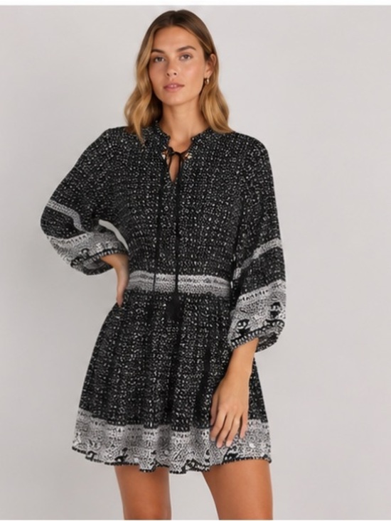 H&M Dresses & Skirts - H&M Black and White Patterned Mini Dress
